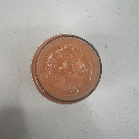 Yankee Candle Small Jar 3.7oz Floral Pink Sands Scent with Lid 20-30 Hours NEW - Picture 7 of 8